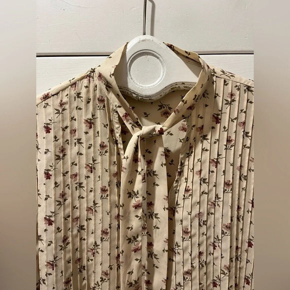 ONZE MONTRÉAL floral pattern cream blouse size XL - Picture 11 of 11